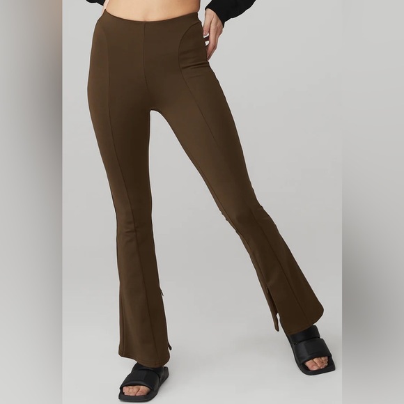 Brand New ALO With TAGS FLARE LEGGING XXS espresso - Picture 4 of 9